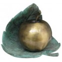 HOJA CON MANZANA DE BRONCE