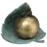 HOJA CON MANZANA DE BRONCE